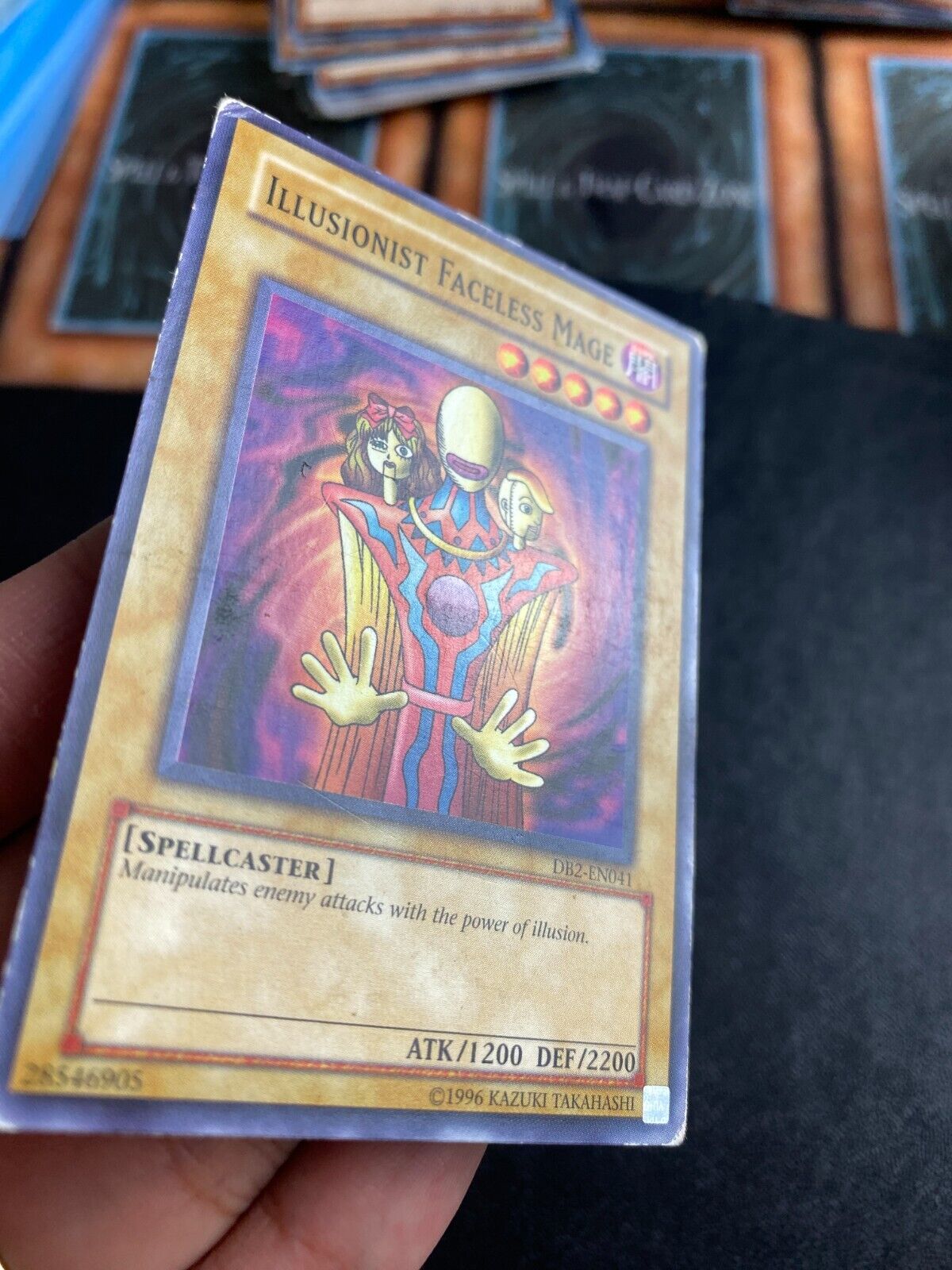 Yugioh Illusionist Faceless Mage DB2-EN041 Common Unlimited Edition HP