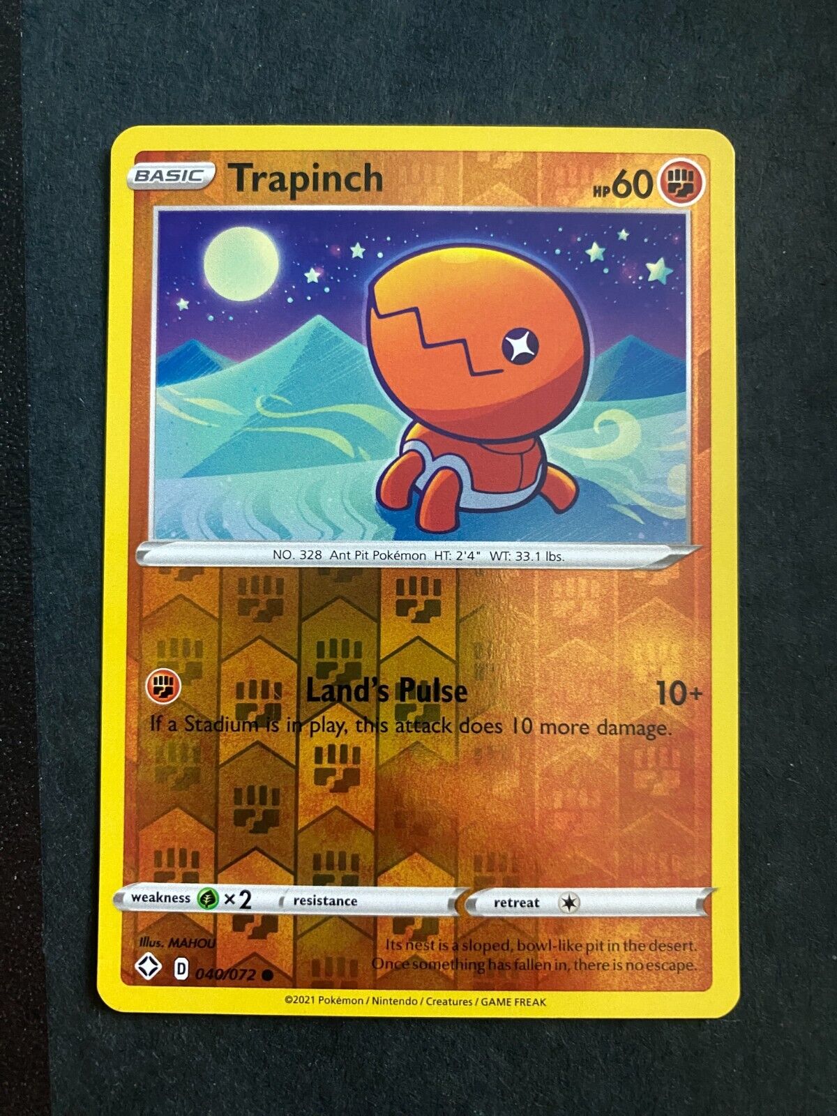 Pokemon Trapinch 040/072 Shining Fates Reverse Holo NM