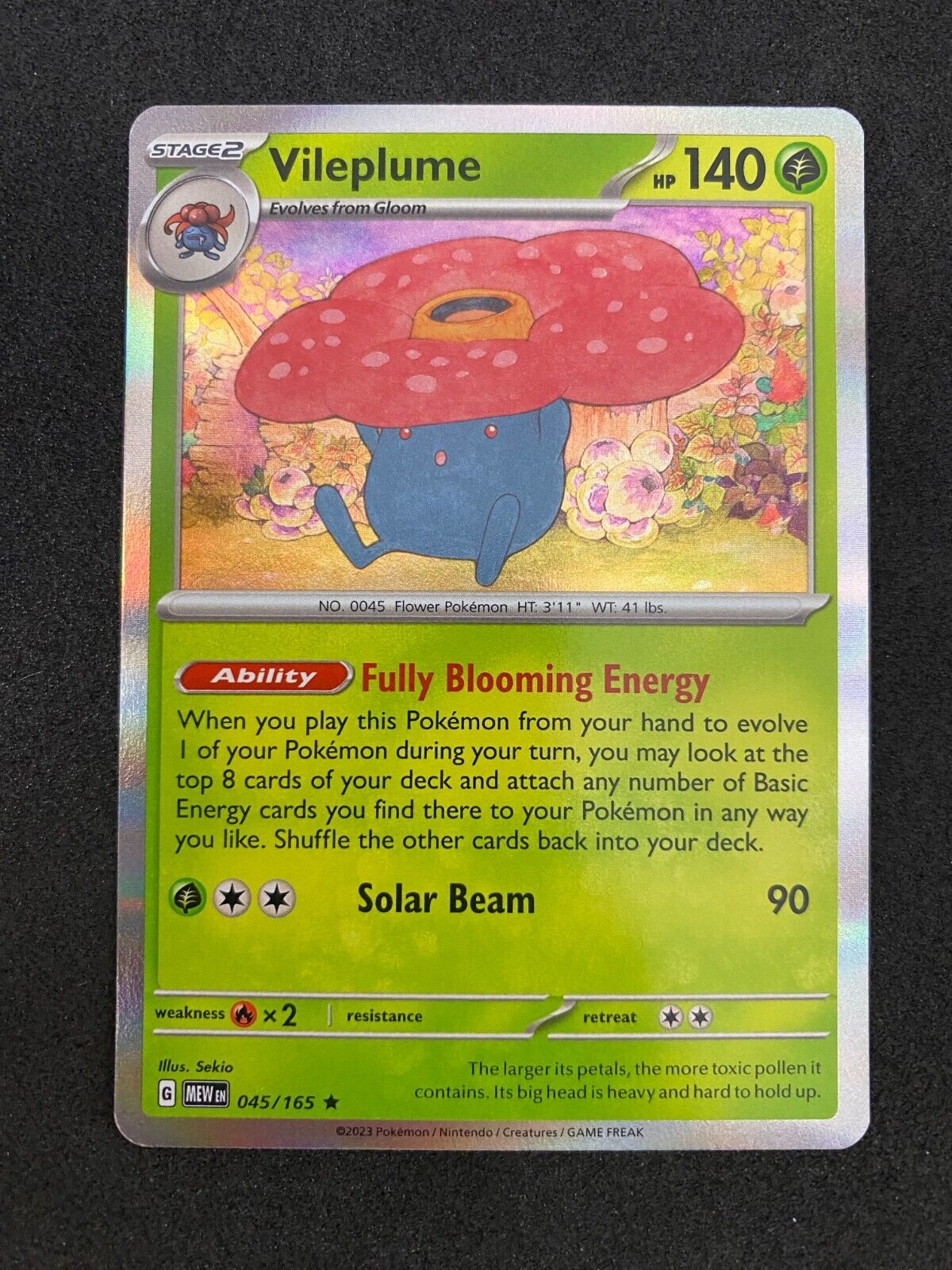 Pokemon Vileplume 045/165 Scarlet Violet Holo NM