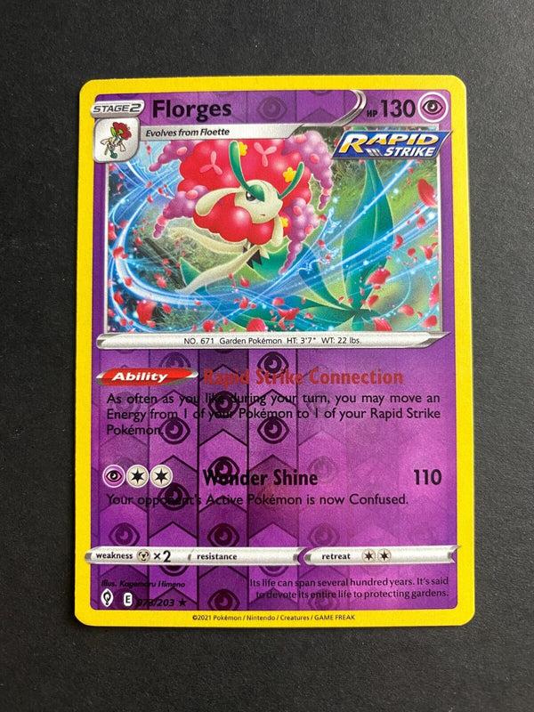 Pokemon Florges 073/203 Evolving Skies Reverse Holo VLP/NM