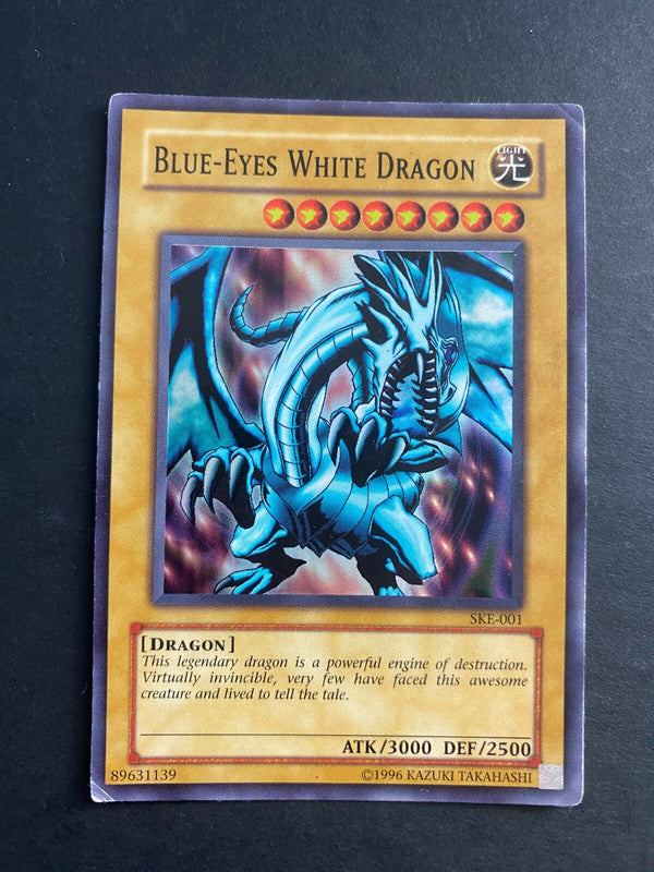 Yugioh Blue-Eyes White Dragon SKE-001 Super Rare Unlimited Edition HP (2)