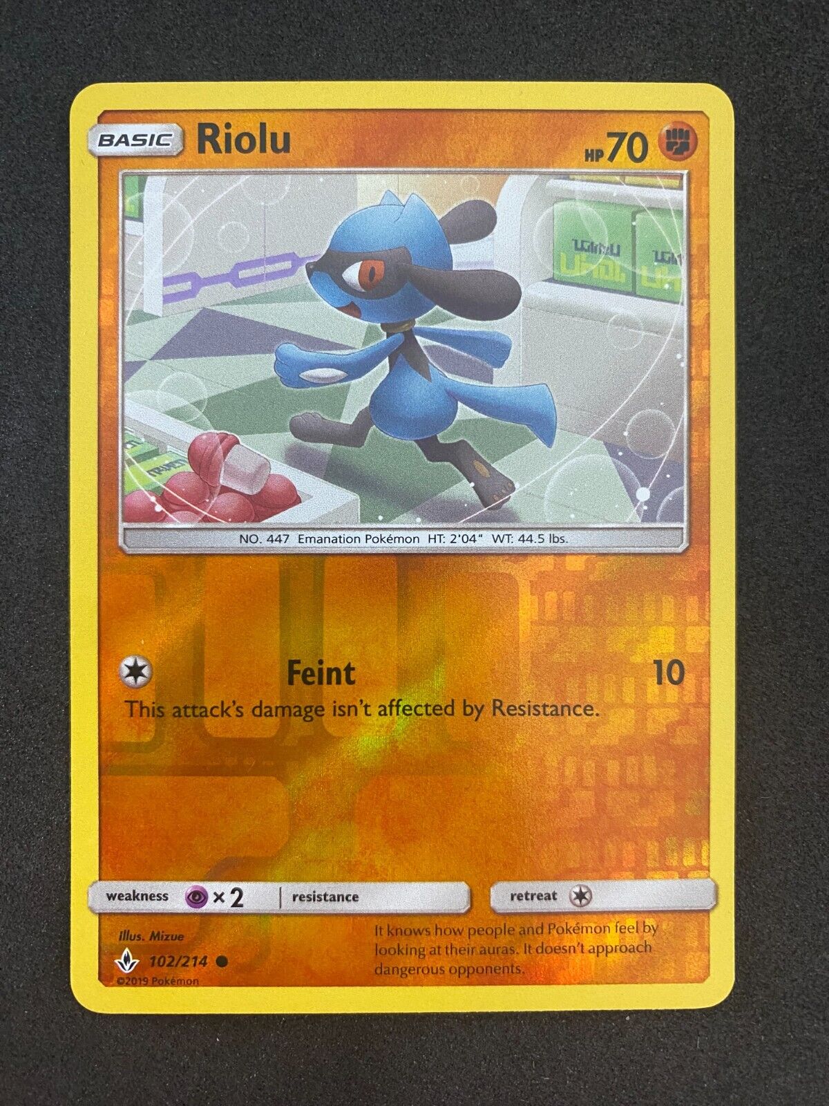 Pokemon Riolu 102/214 Unbroken Bonds Reverse Holo NM