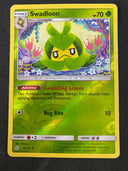 Pokemon Swadloon 8/236 Unified Minds Reverse Holo MP-LP