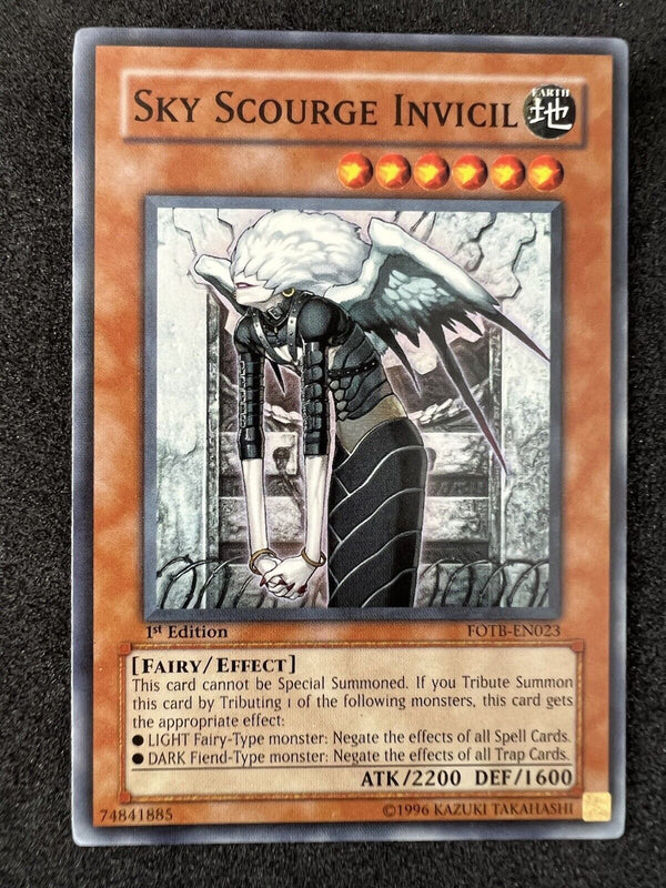 Yugioh Sky Scourge Invicil FOTB-EN023 Super Rare 1st edition NM/M