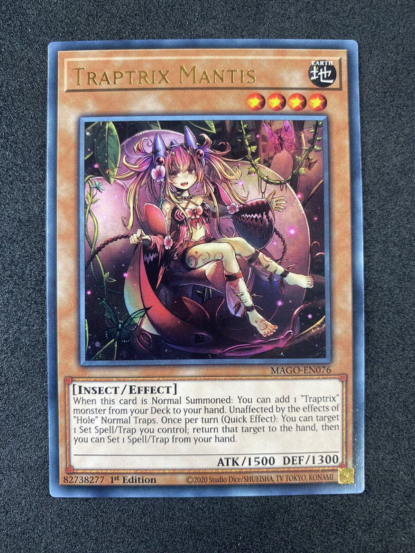 Yugioh Traptrix Mantis MAGO-EN076 Gold Rare 1st Edition NM