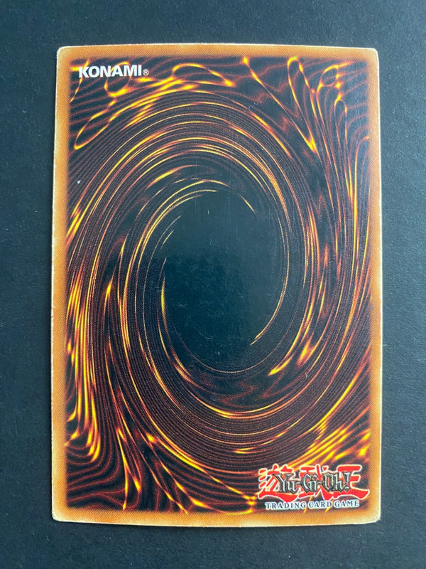 Yugioh Red-Eyes B. Dragon SDJ-001 Ultra Rare Unlimited Edition HP