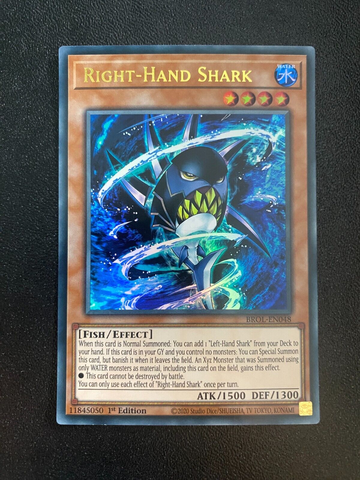 Yugioh Right-Hand Shark BROL-EN048 Ultra Rare 1st Edition NM/MINT