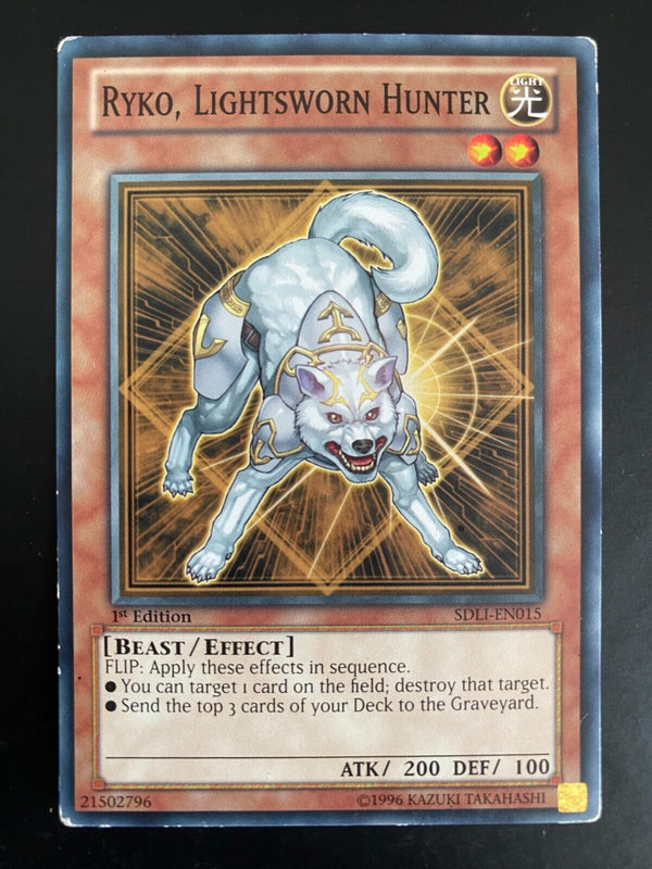 Yugioh Ryko, Lightsworn Hunter SDLI-EN015 Common 1st Edition Heavily Played