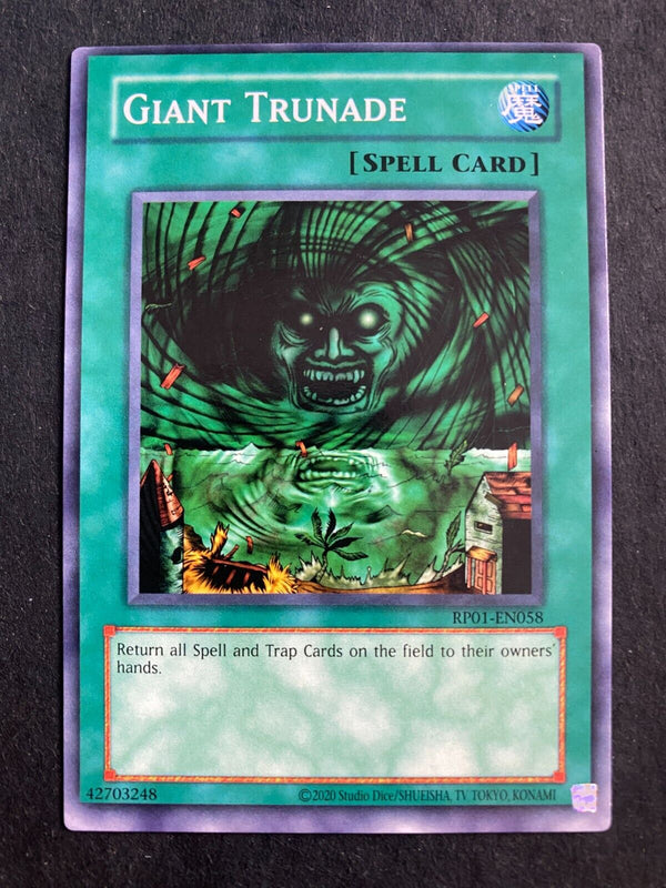 Yugioh Giant Trunade RP01-EN058 Common (Misprint/Miscut) #1 Retro Pack NM