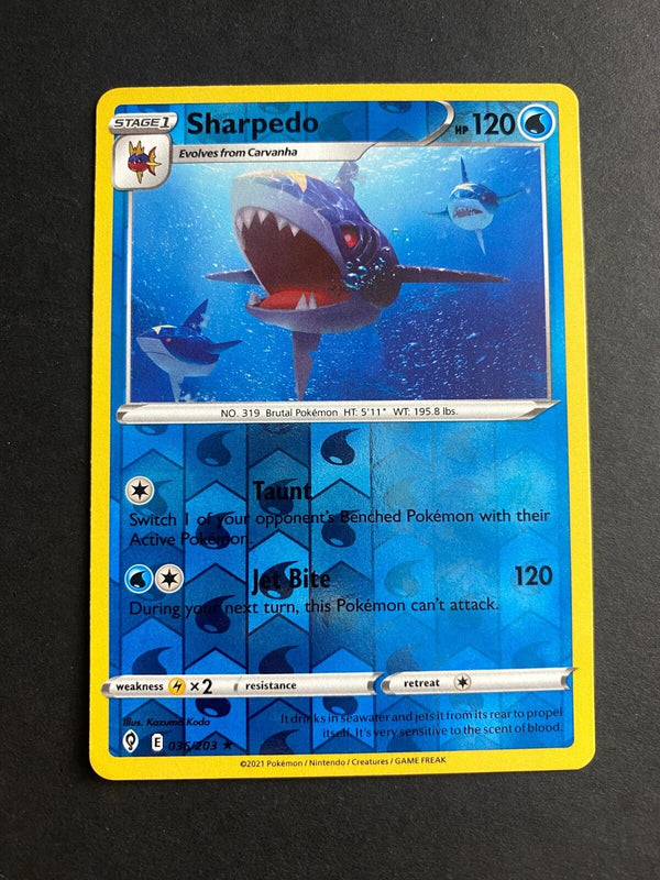 Pokemon Sharpedo 036/203 Evolving Skies Reverse Holo LP/NM