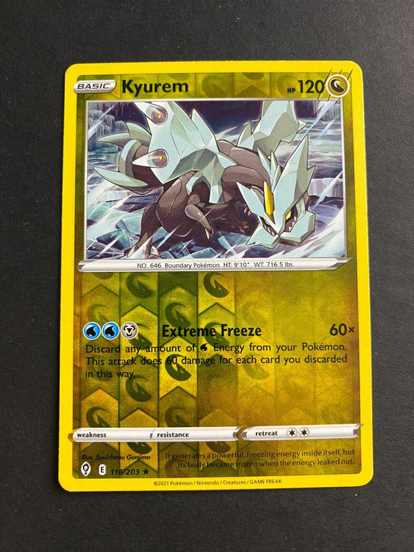 Pokemon Kyurem 116/203 Evolving Skies Reverse Holo LP/NM