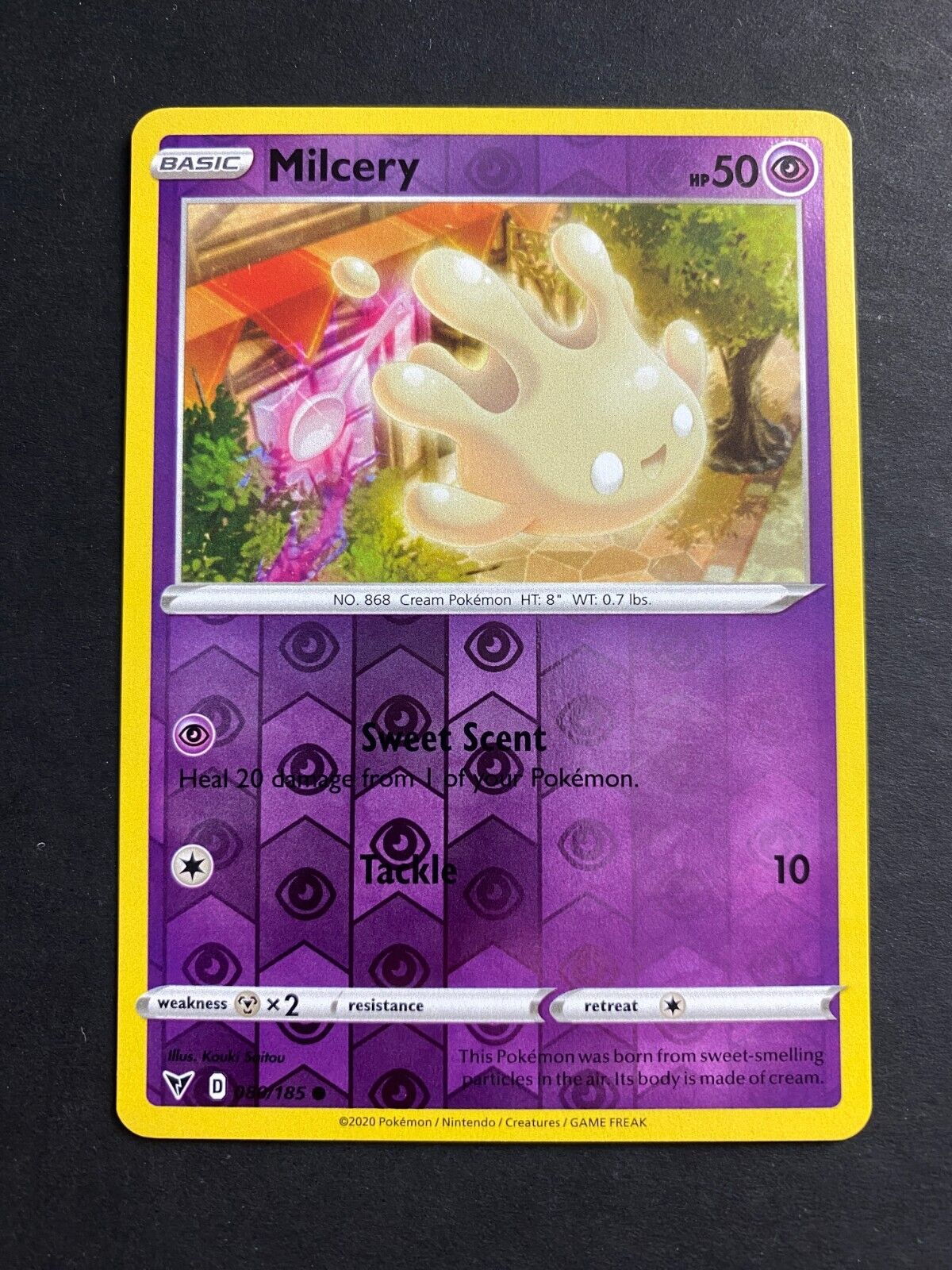 Pokemon Milcery 080/185 Vivid Voltage Reverse Holo NM