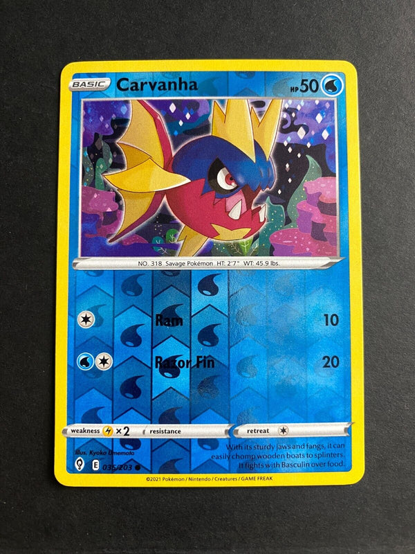 Pokemon Carvanha 035/203 Evolving Skies Reverse Holo LP/NM