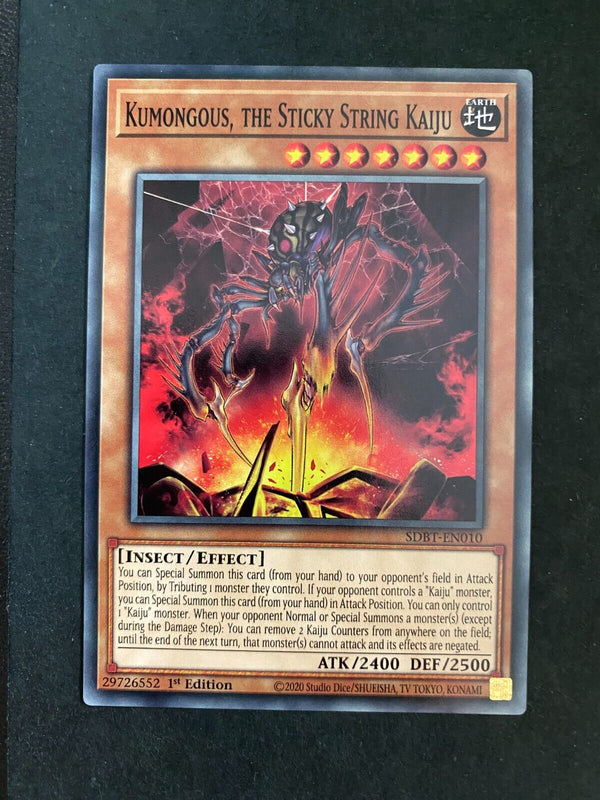 Yugioh Kumongous, the Sticky String Kaiju SDBT-EN010 Common 1st Edition NM