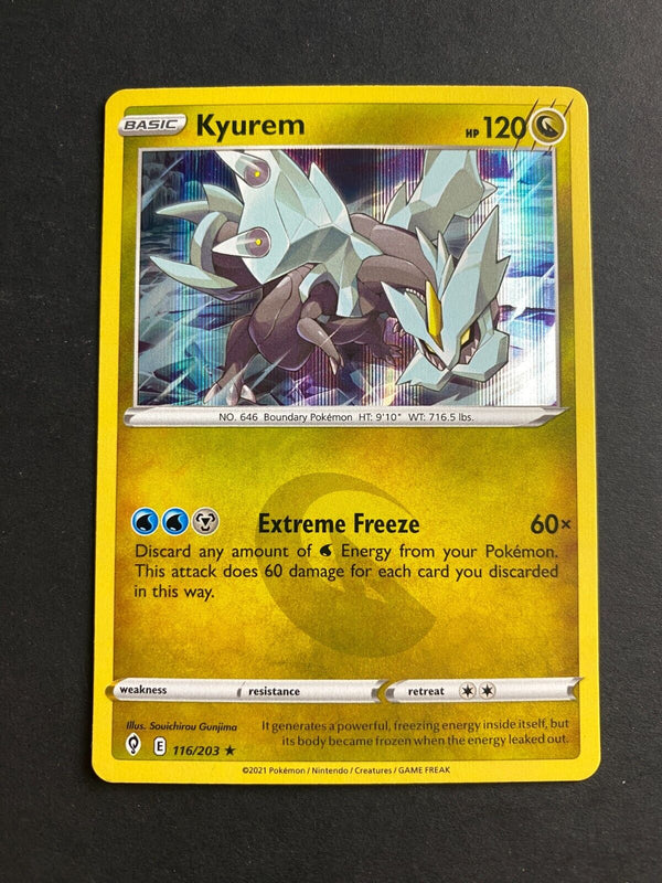 Pokemon Kyurem 116/203 Evolving Skies Holo LP/NM