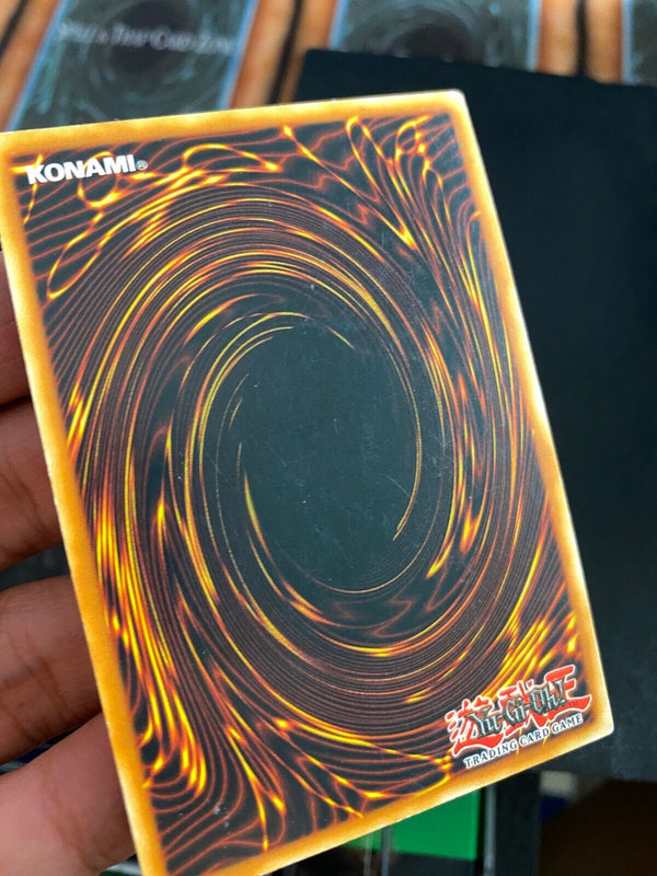 Yugioh Dimension Wanderer ZTIN-EN010 Super Rare 1st Edition MP/LP