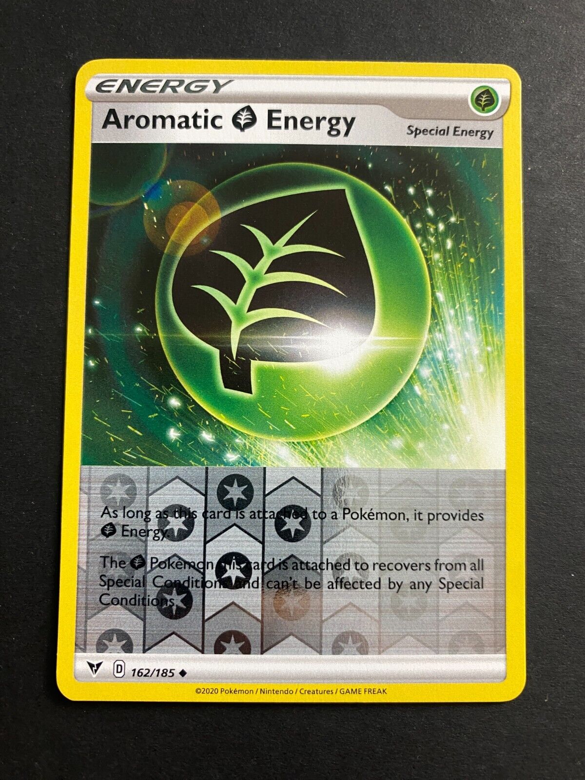 Pokemon Aromatic G Energy 162/185 Vivid Voltage Reverse Holo NM