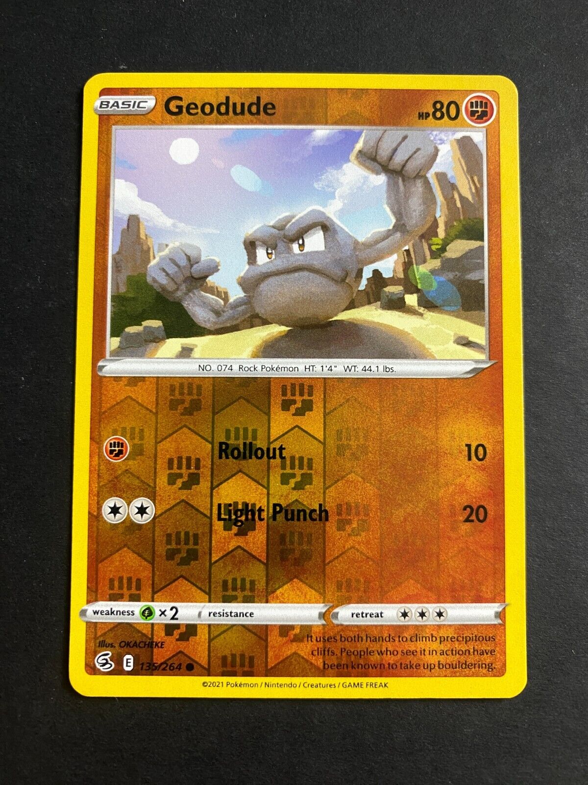 Pokemon Geodude 135/264 Fusion Strike Reverse Holo LP