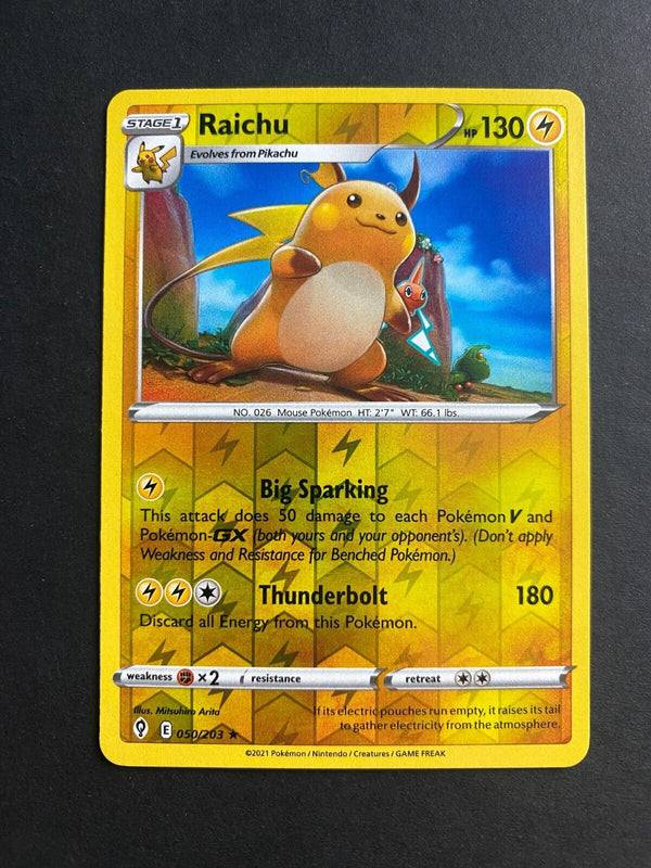 Pokemon Raichu 050/203 Evolving Skies Reverse Holo LP/NM