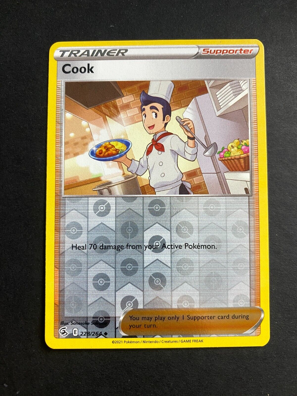 Pokemon Cook 228/264 Fusion Strike Reverse Holo NM