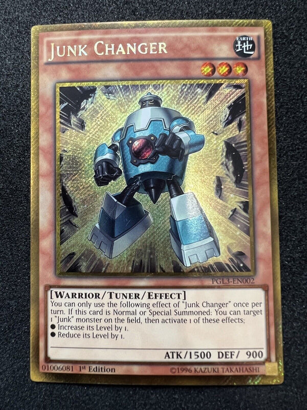 Yugioh Junk Changer PGL3-EN002 Gold Secret Rare 1st Edition NM