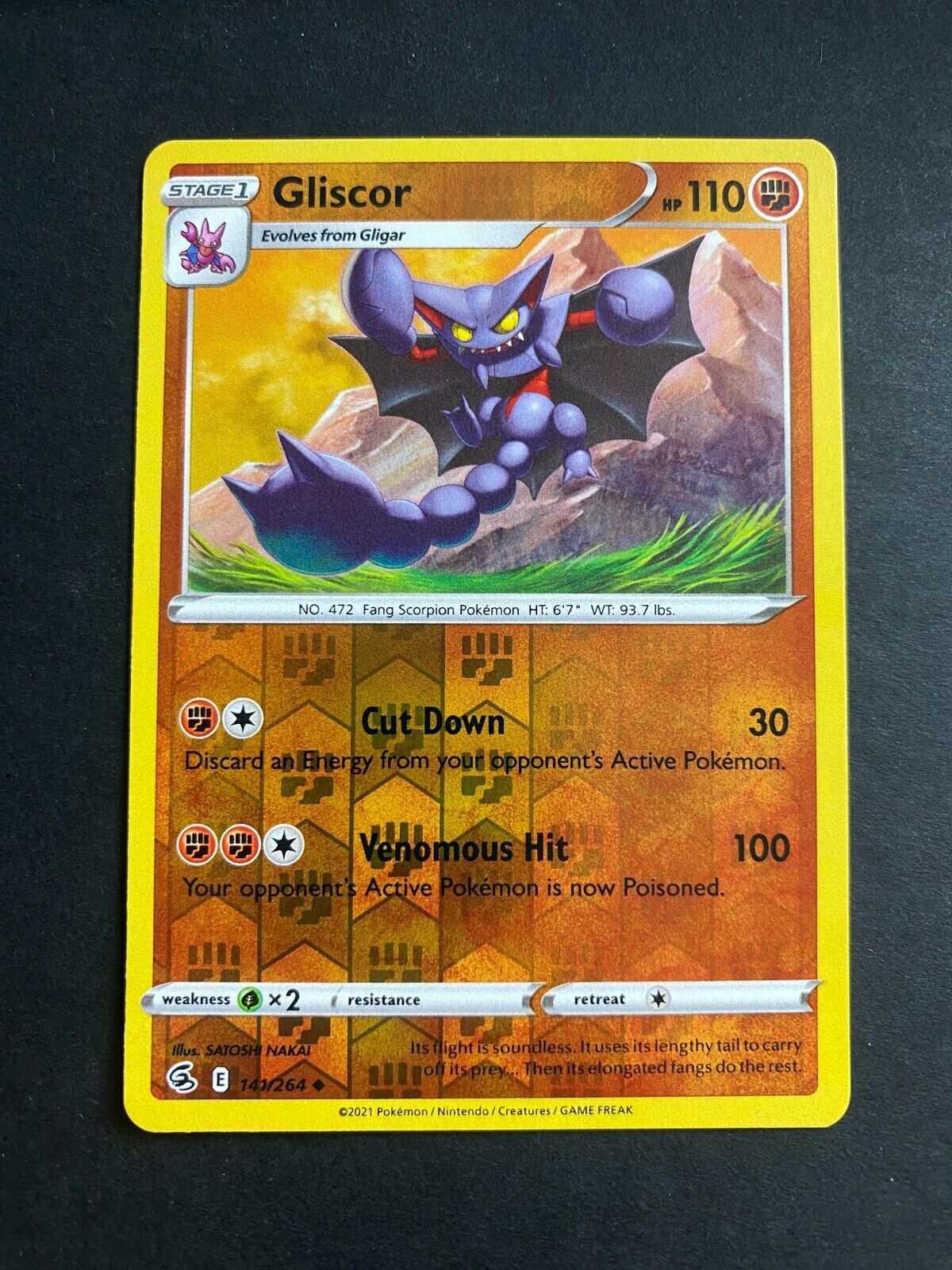 Pokemon Gliscor 141/264 Fusion Strike Reverse Holo NM