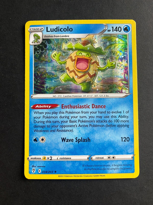 Pokemon Ludicolo 034/203 Evolving Skies Holo LP/NM