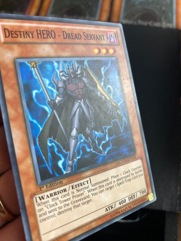 Yugioh Destiny Hero - Dread Servant LCGX-EN137 Common 1st Edition HP