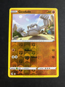 Pokemon Geodude 135/264 Fusion Strike Reverse Holo NM