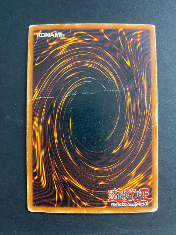 Yugioh Dark Magician SYE-001 Super Rare Unlimited Edition DAMAGED
