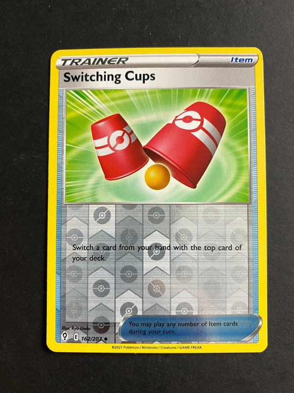 Pokemon Switching Cups 162/203 Evolving Skies Reverse Holo LP/NM