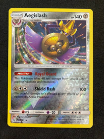 Pokemon Aegislash 109/181 Team Up Reverse Holo NM