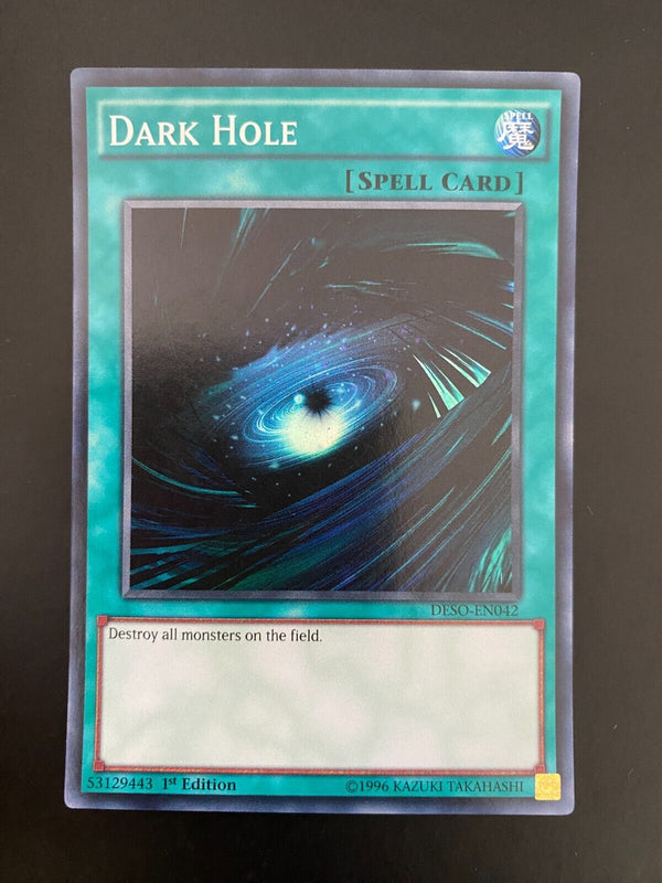 Yugioh Dark Hole DESO-EN042 Super Rare 1st Edition NM/MINT