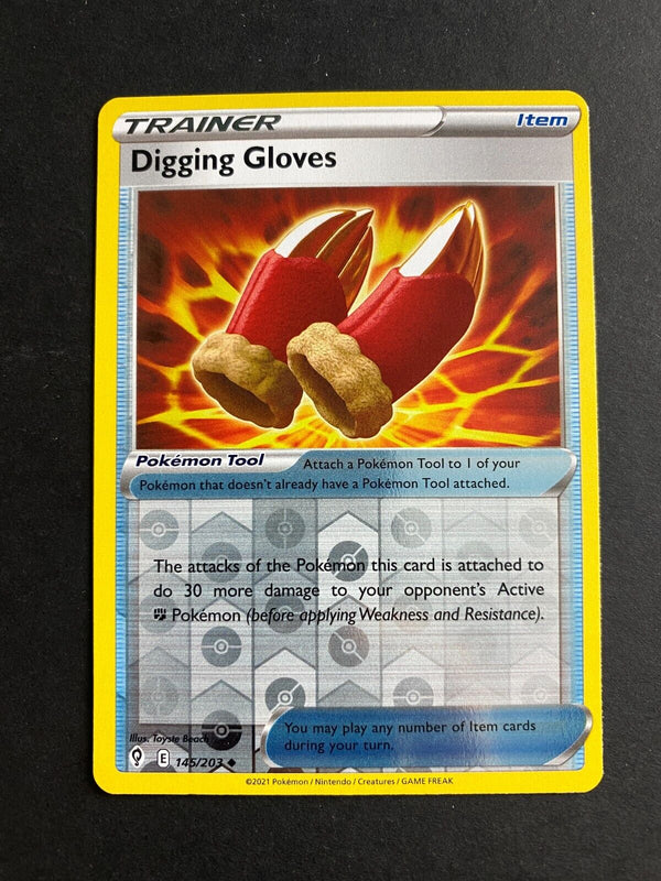 Pokemon Digging Gloves 145/203 Evolving Skies Reverse Holo LP/NM