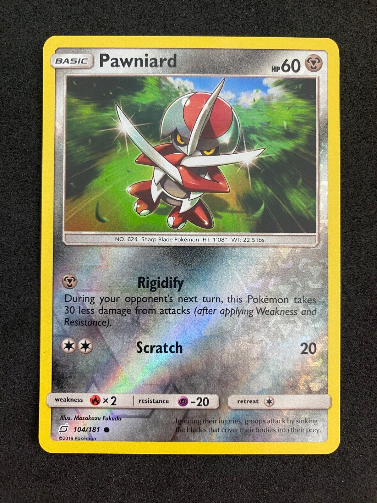 Pokemon Pawniard 104/181 Team Up Reverse Holo NM