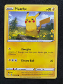 Pokemon Pikachu 049/203 Evolving Skies Non Holo NM-MINT