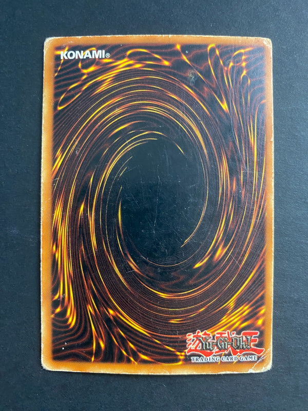 Yugioh Blue-Eyes White Dragon SKE-001 Super Rare Unlimited Edition HP (2)