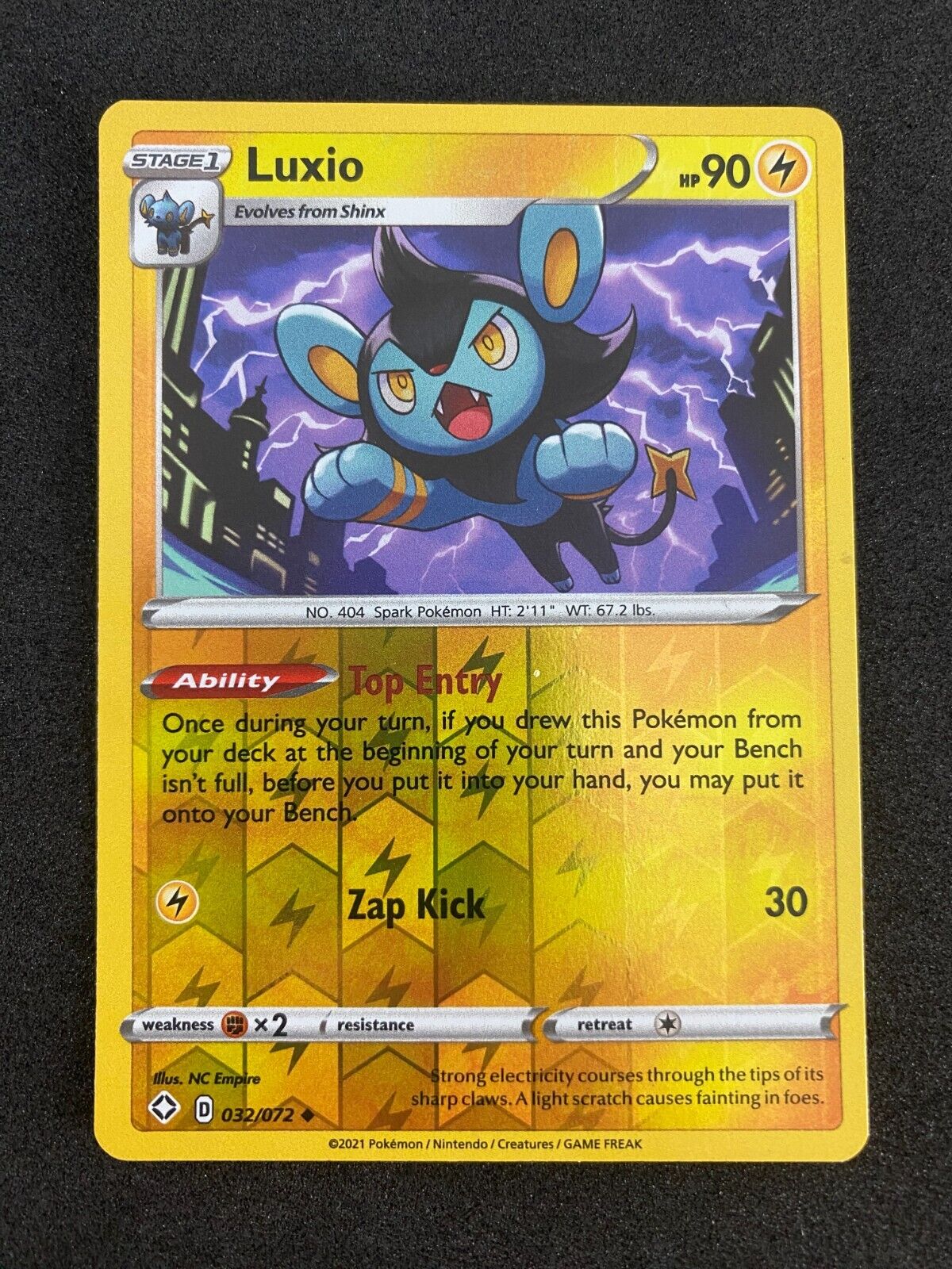 Pokemon Luxio 032/072 Shining Fates Reverse Holo NM-MINT