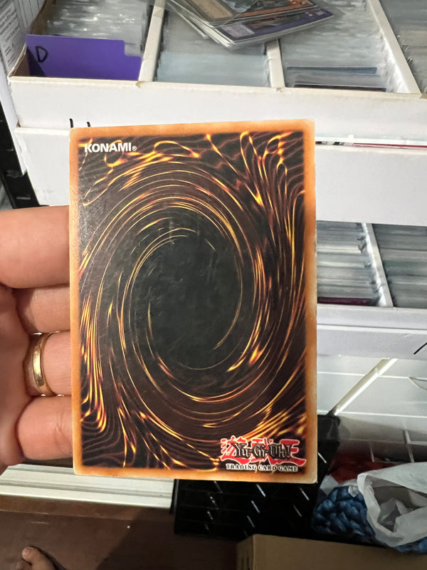 Yugioh Phantom of Chaos LCGX-EN193 Secret Rare 1st Edition HP